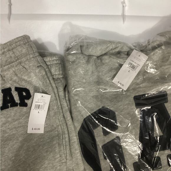GAP Light Gray SET Men’s Hoodie and Joggers MSRP $100 Size L - Picture 6 of 6